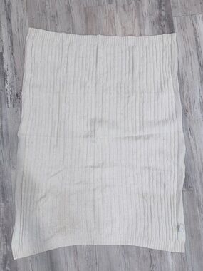 White Textured Cotton Baby Blanket - Soft Knit Bedding